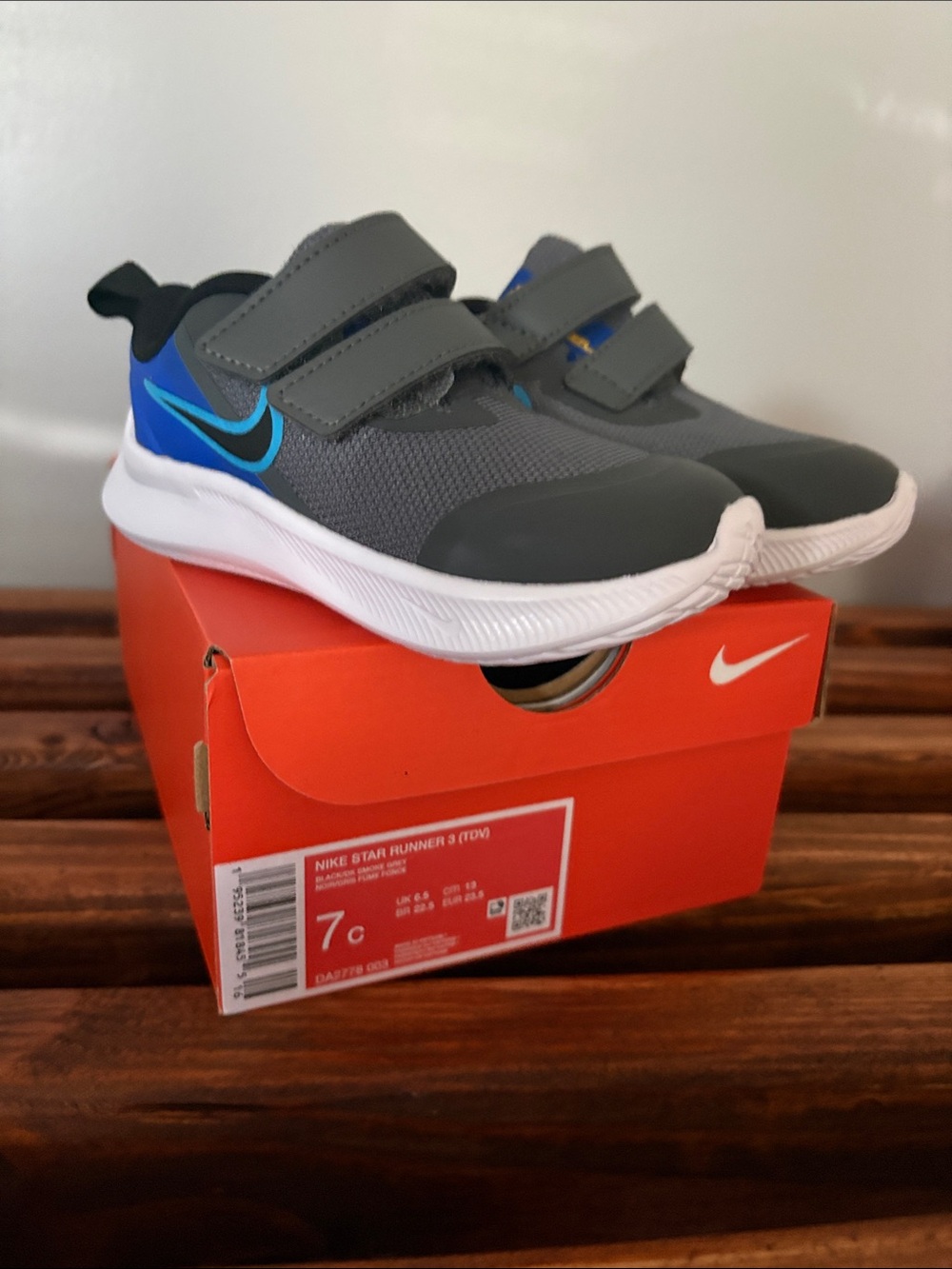 Nike Grey and Blue Kids' Star Runner Hook-and-Loop Sneakers